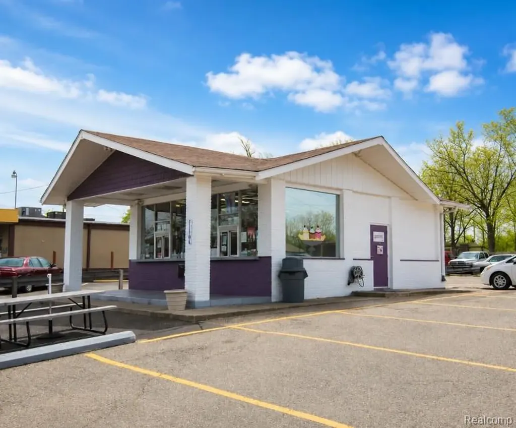 11320 S Saginaw Street Grand Blanc City MI 48439