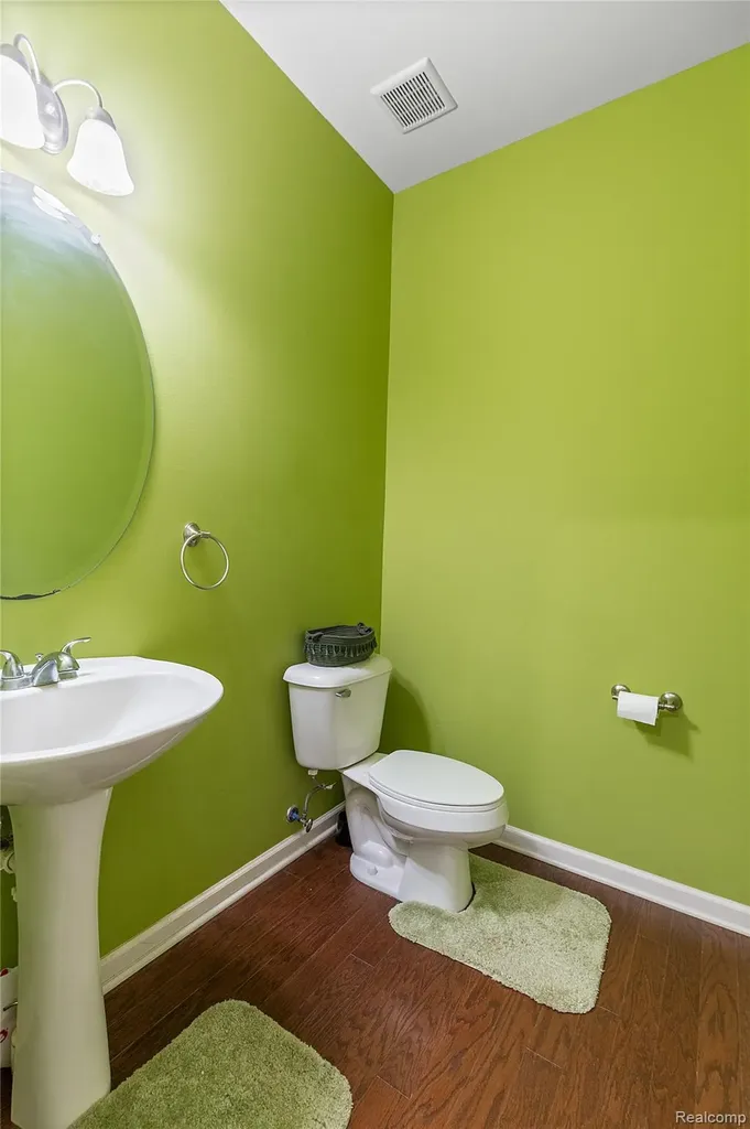 28547 Oakmonte Circle E Lyon Charter Township MI 48165