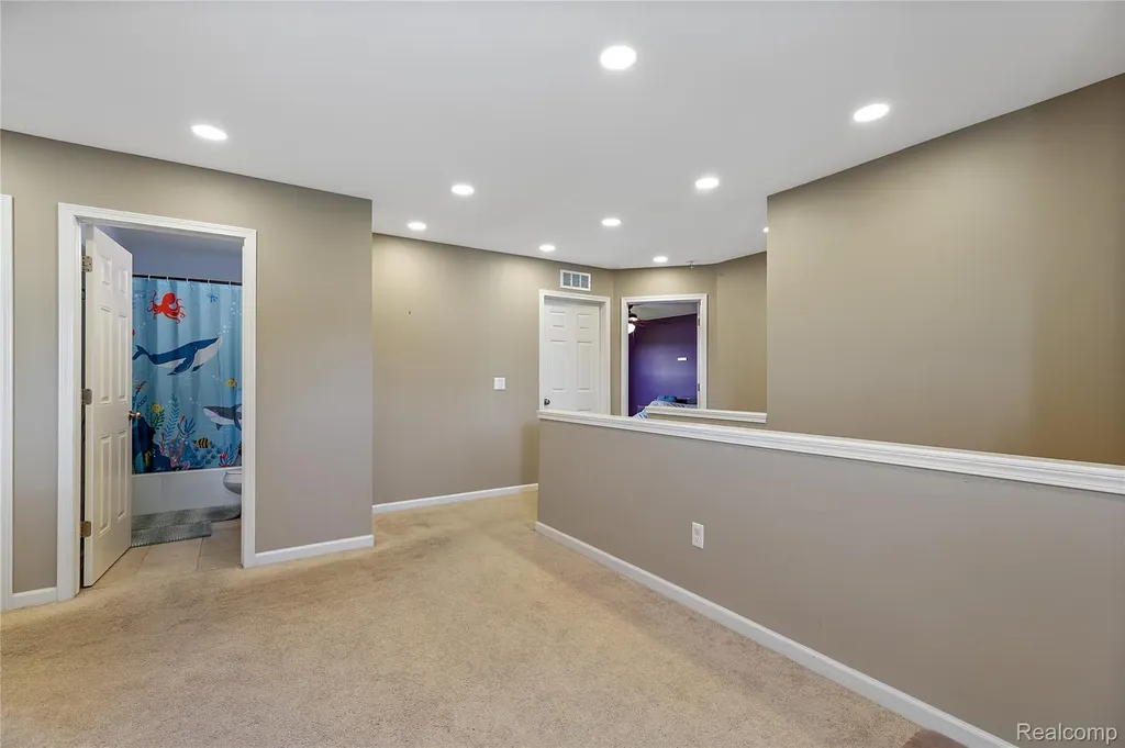 28547 Oakmonte Circle E Lyon Charter Township MI 48165