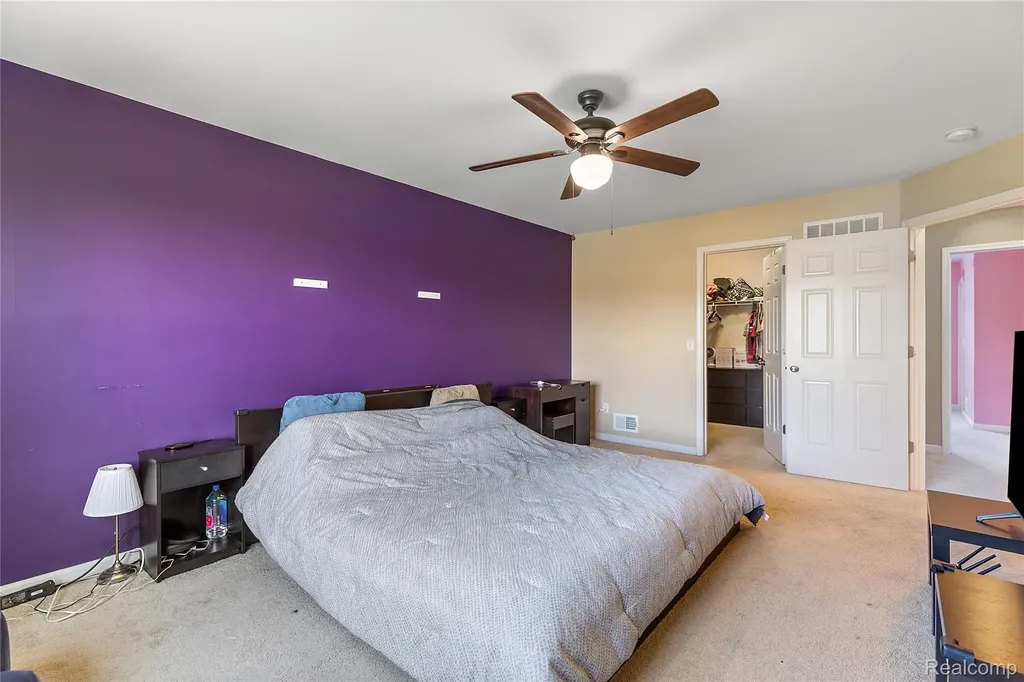 28547 Oakmonte Circle E Lyon Charter Township MI 48165