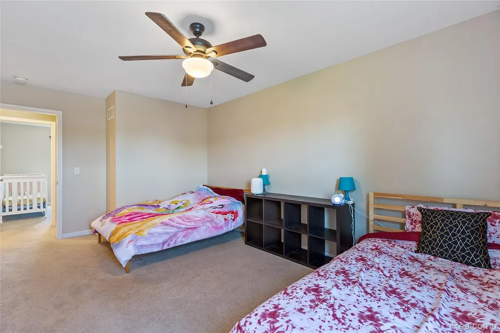 28547 Oakmonte Circle E Lyon Charter Township MI 48165