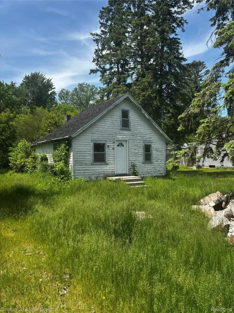 3944 Clutier Road Bridgeport Charter Township MI 48601