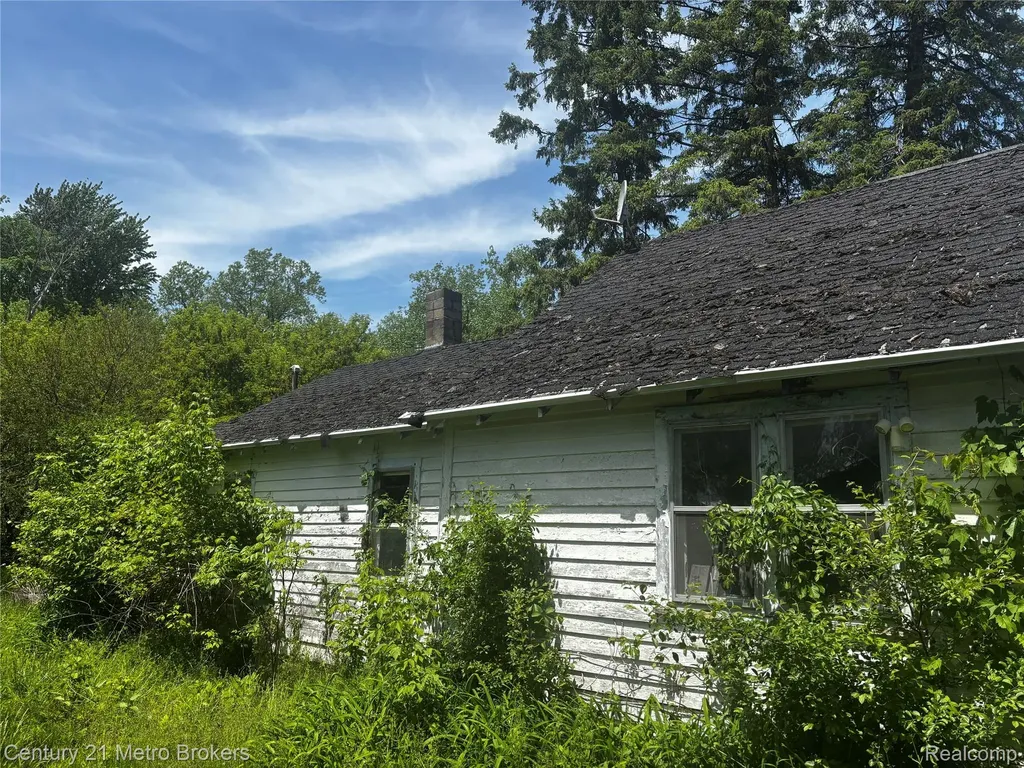 3944 Clutier Road Bridgeport Charter Township MI 48601