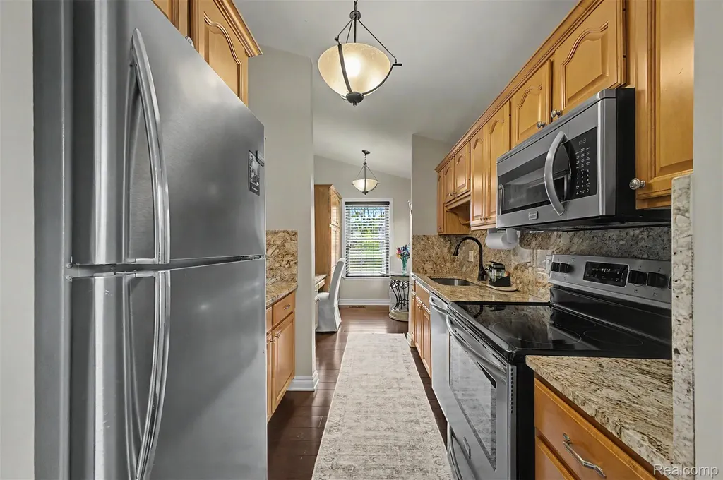 20872 E Glen Haven Circle Northville City MI 48167