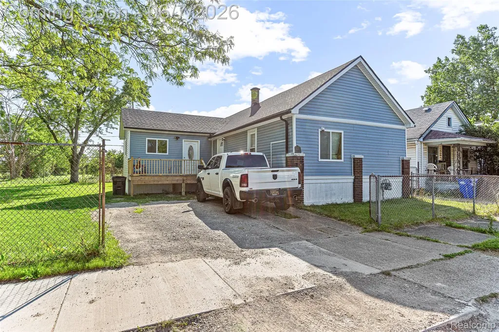9983 Quincy Street Detroit City MI 48204