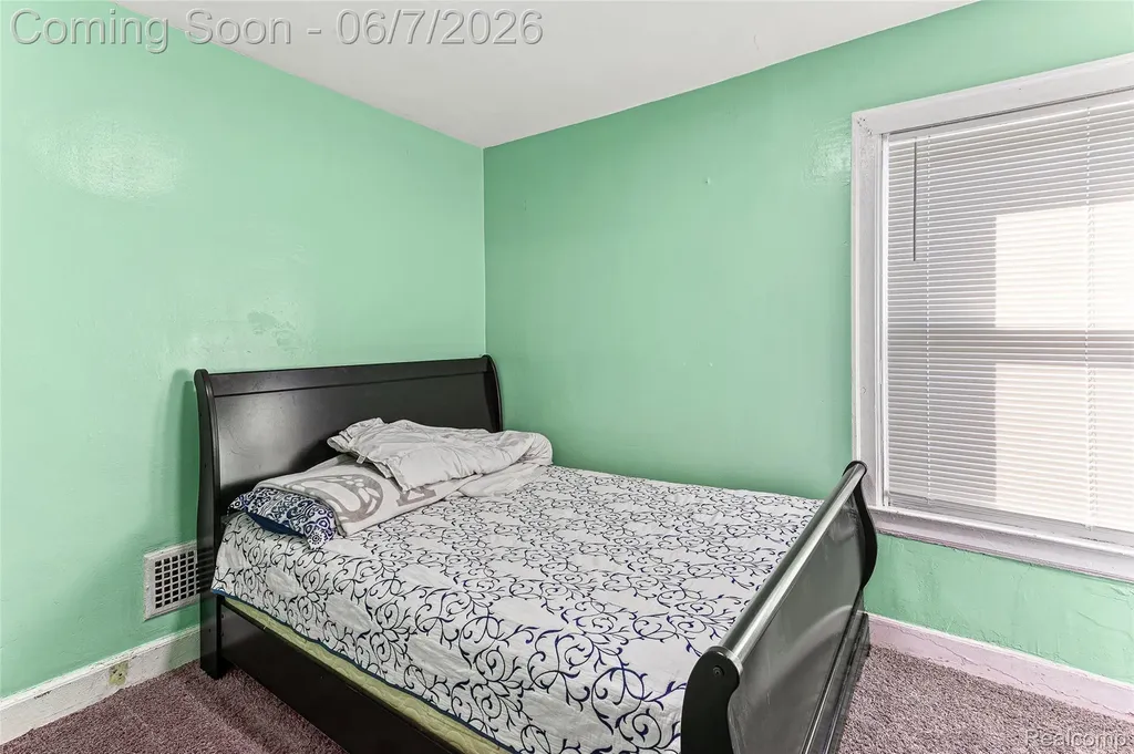 9983 Quincy Street Detroit City MI 48204