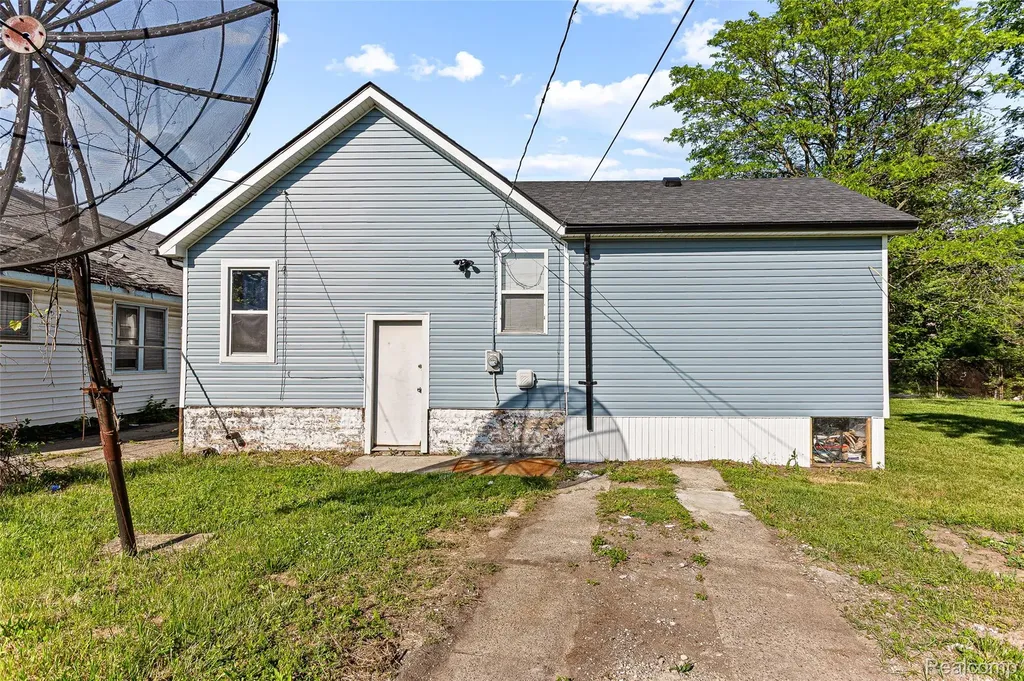 9983 Quincy Street Detroit City MI 48204