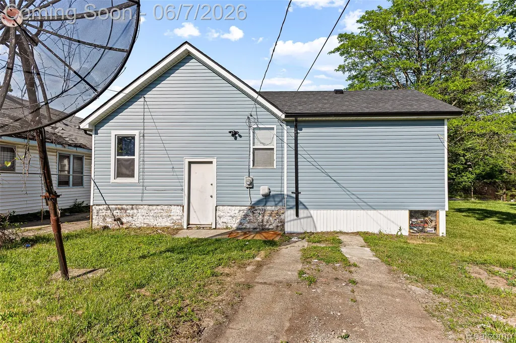 9983 Quincy Street Detroit City MI 48204