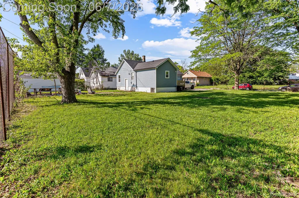 9983 Quincy Street Detroit City MI 48204