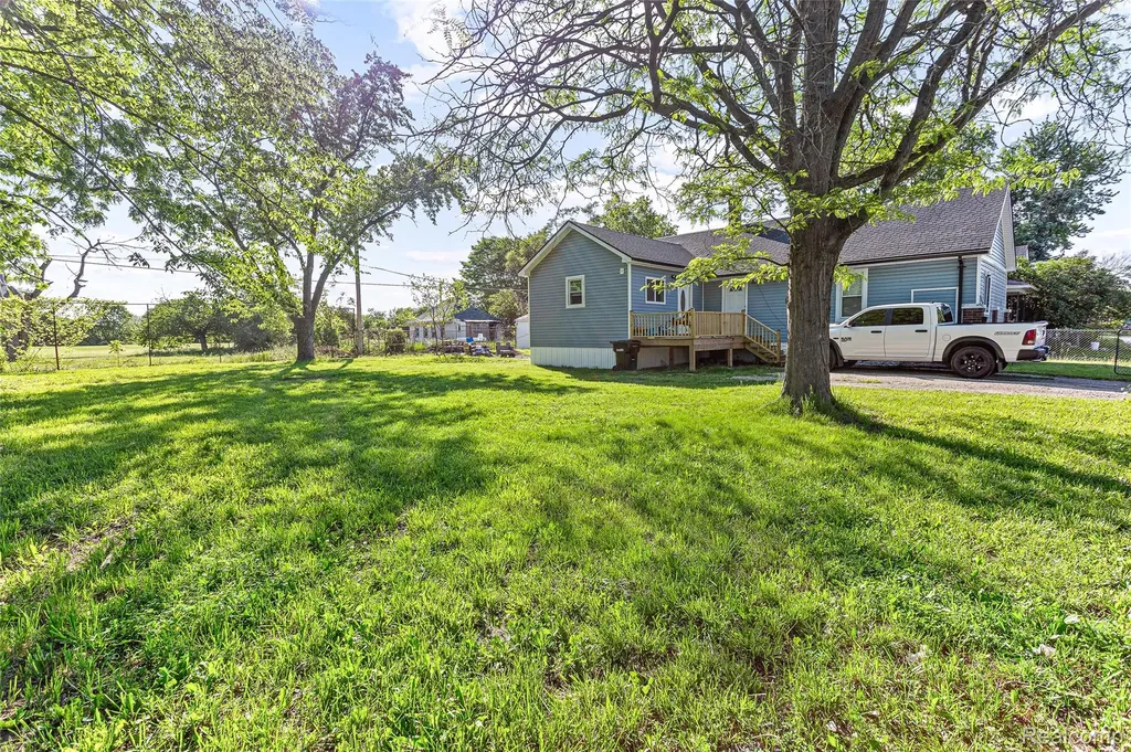 9983 Quincy Street Detroit City MI 48204