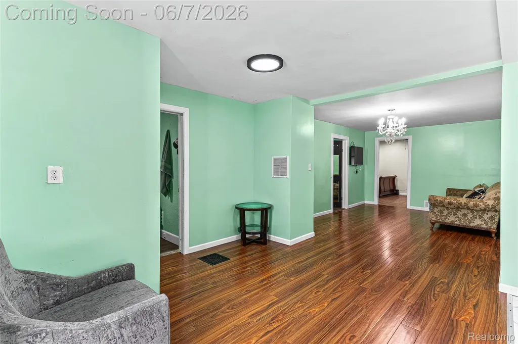 9983 Quincy Street Detroit City MI 48204