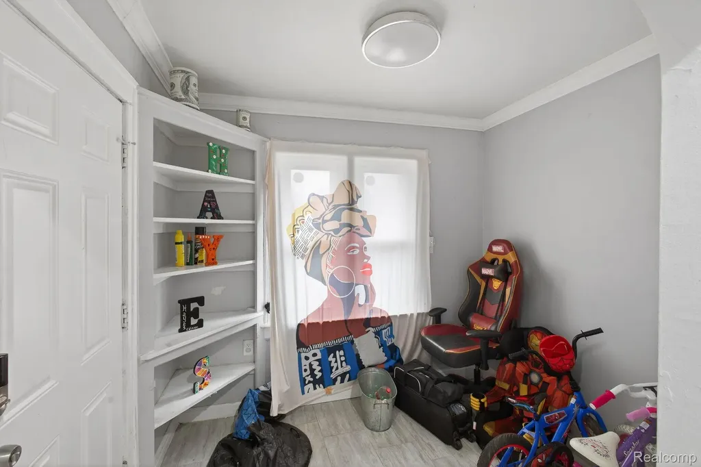 16563 Wildemere Street Detroit City MI 48221