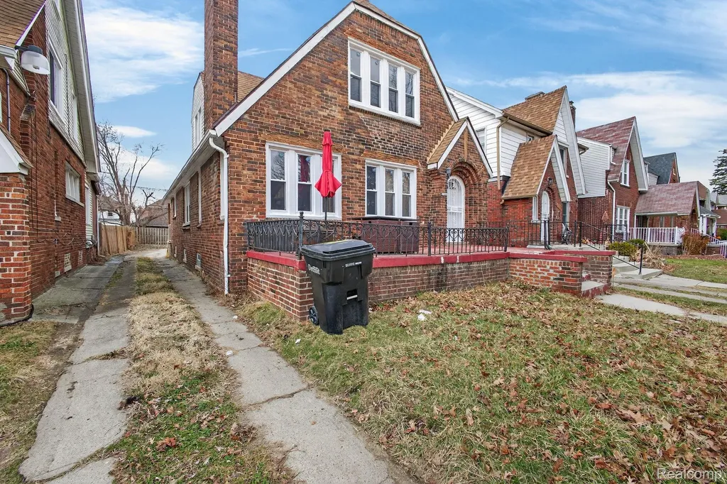 16563 Wildemere Street Detroit City MI 48221