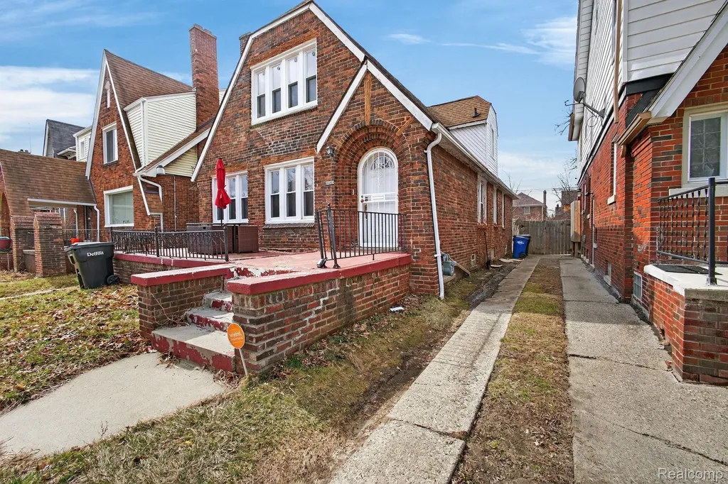 16563 Wildemere Street Detroit City MI 48221