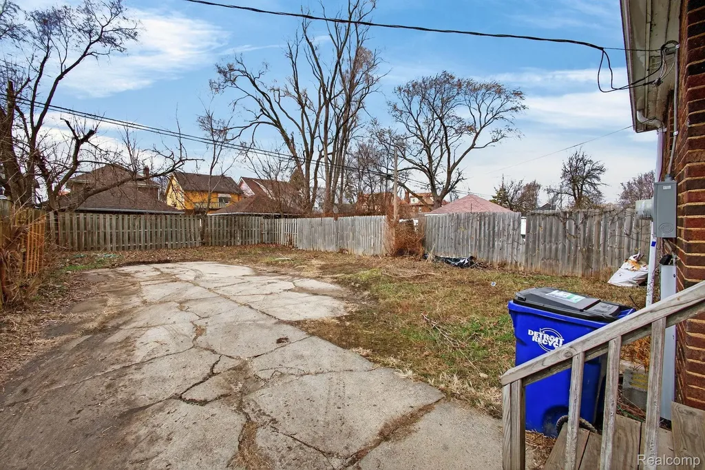 16563 Wildemere Street Detroit City MI 48221