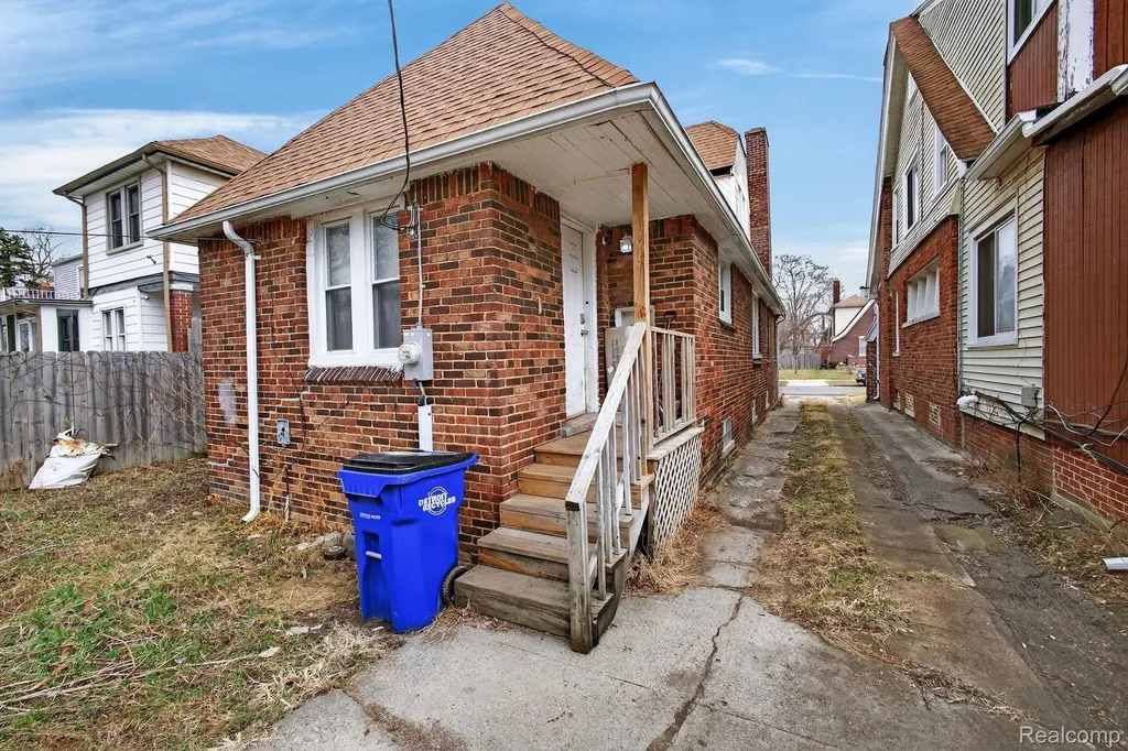 16563 Wildemere Street Detroit City MI 48221