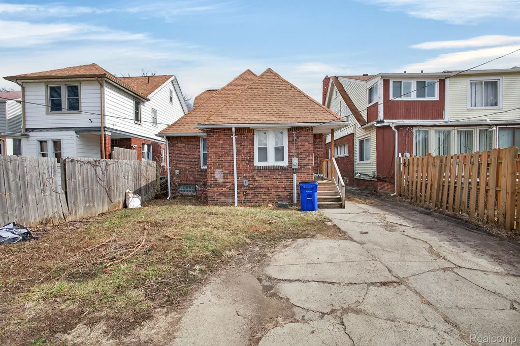 16563 Wildemere Street Detroit City MI 48221