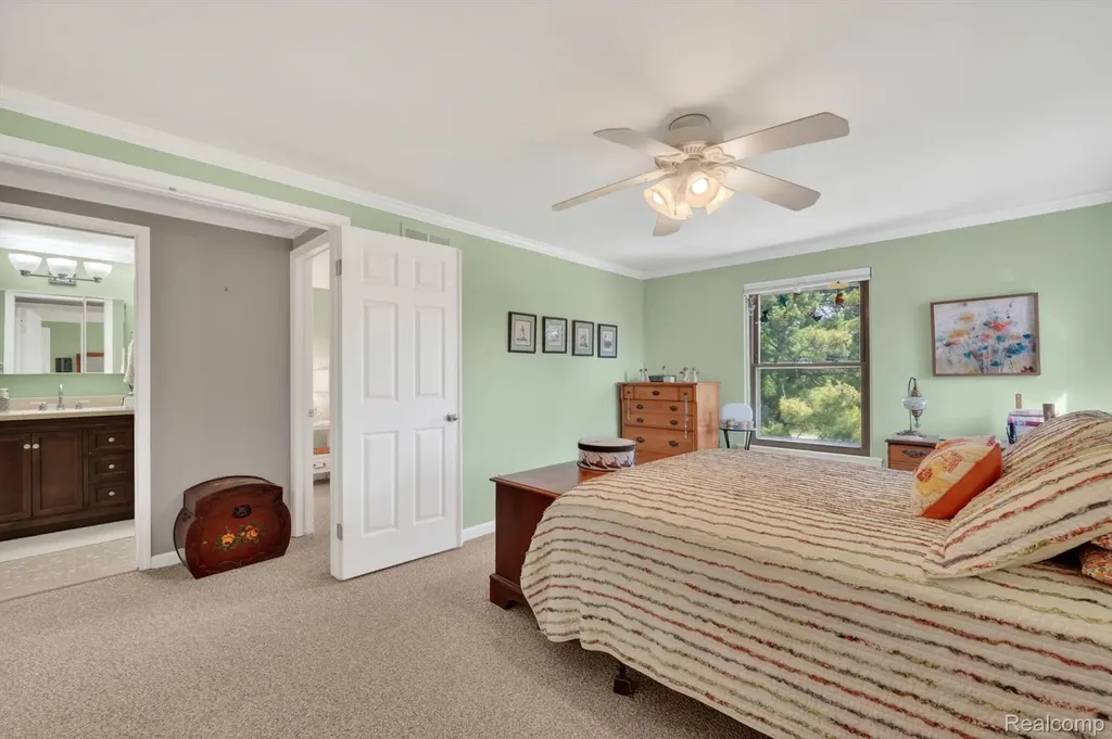 38969 Golfview Drive W Clinton Charter Township MI 48038
