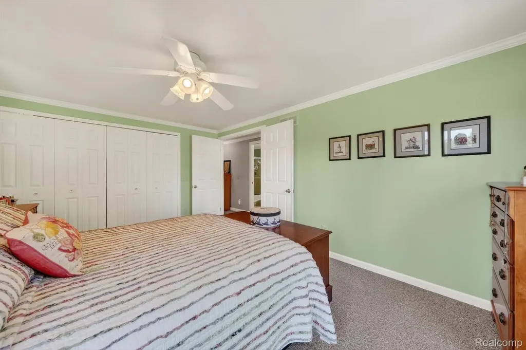 38969 Golfview Drive W Clinton Charter Township MI 48038