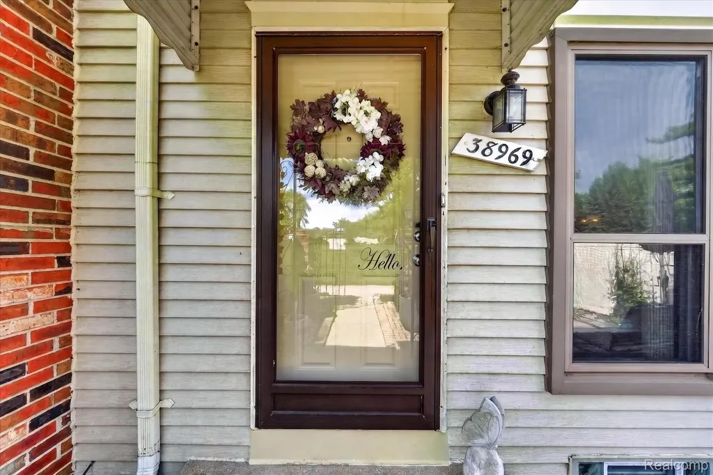 38969 Golfview Drive W Clinton Charter Township MI 48038