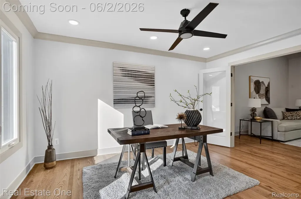 2141 Hickory Leaf Court N Rochester Hills City MI 48309