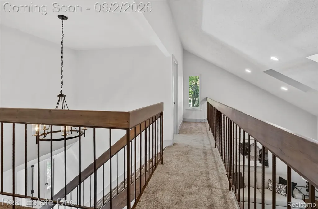 2141 Hickory Leaf Court N Rochester Hills City MI 48309