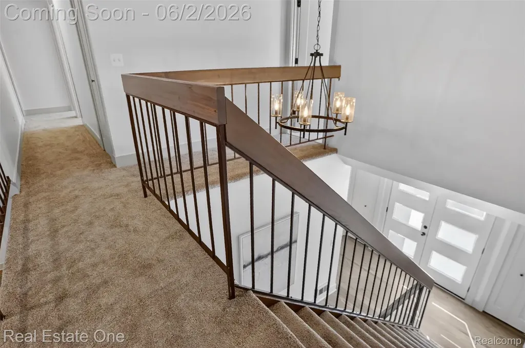 2141 Hickory Leaf Court N Rochester Hills City MI 48309