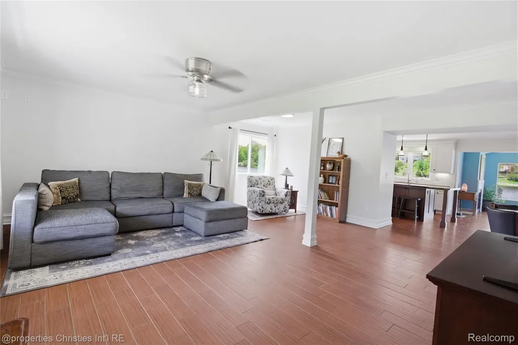 6672 Seth Court Independence Charter Township MI 48348