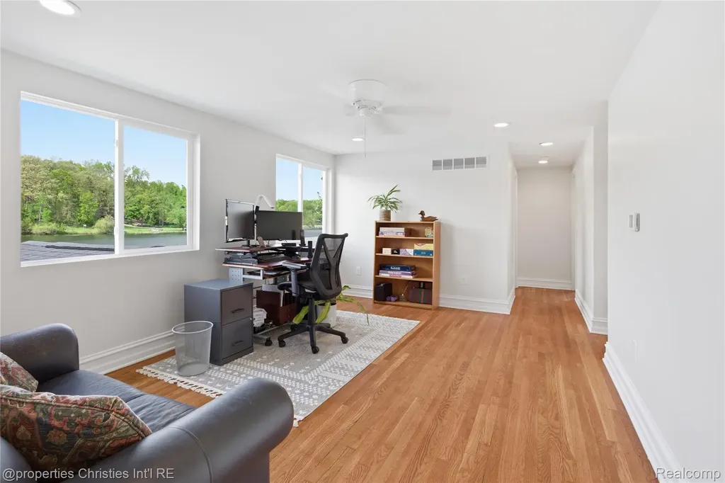 6672 Seth Court Independence Charter Township MI 48348