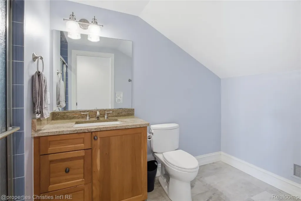 6672 Seth Court Independence Charter Township MI 48348