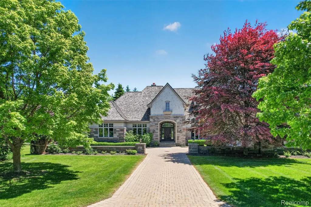 2951 Turtle Pond Court Bloomfield Hills City MI 48302
