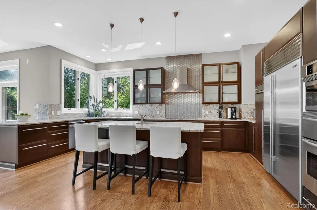 2951 Turtle Pond Court Bloomfield Hills City MI 48302