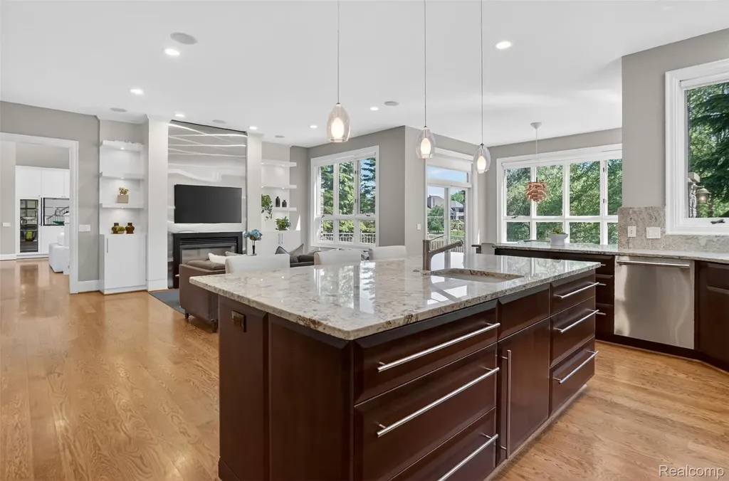 2951 Turtle Pond Court Bloomfield Hills City MI 48302