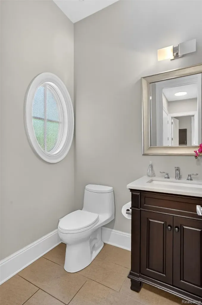 2951 Turtle Pond Court Bloomfield Hills City MI 48302