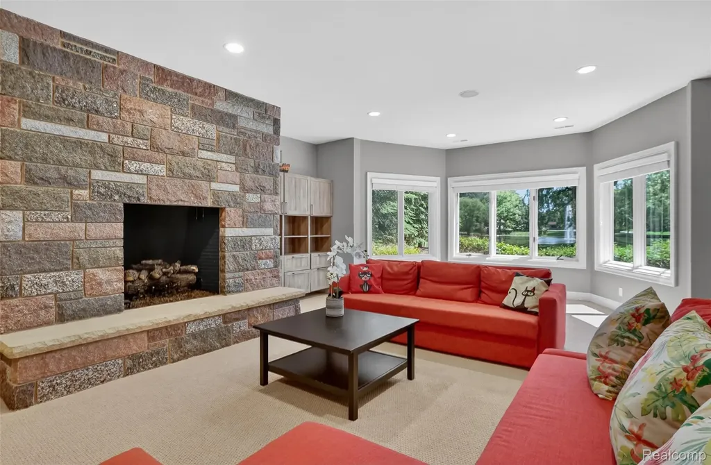 2951 Turtle Pond Court Bloomfield Hills City MI 48302