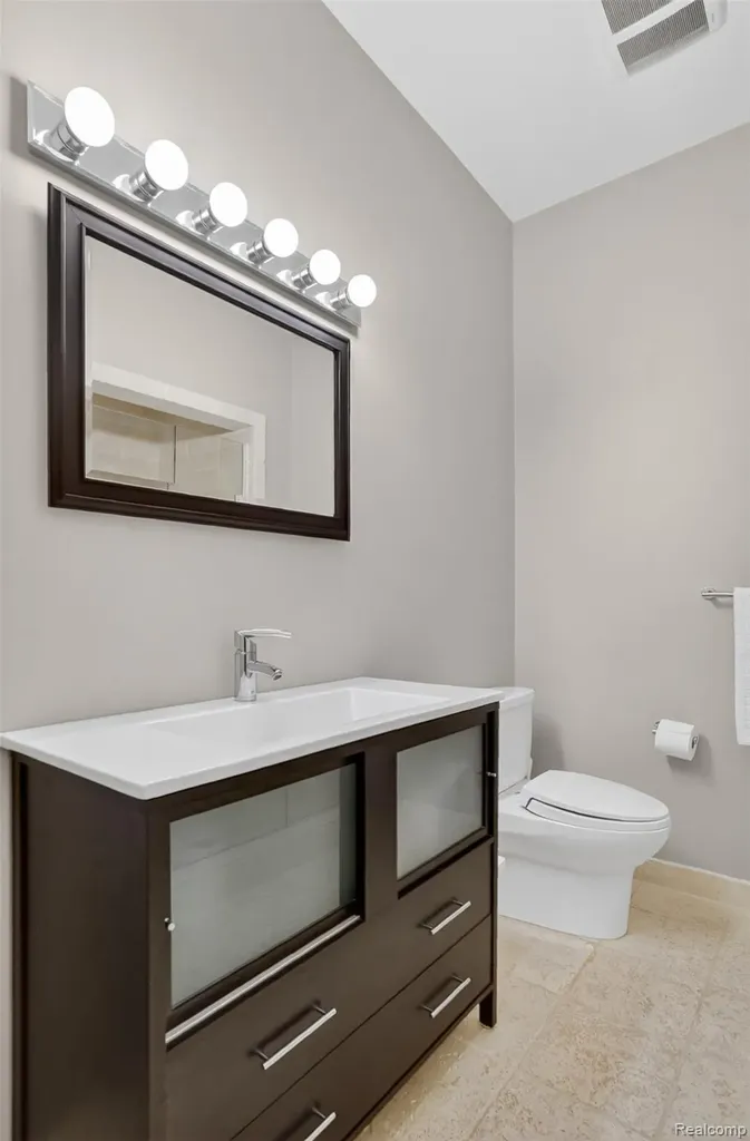 2951 Turtle Pond Court Bloomfield Hills City MI 48302