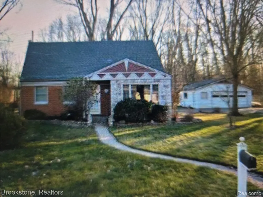 30875 Fargo Street Livonia City MI 48152