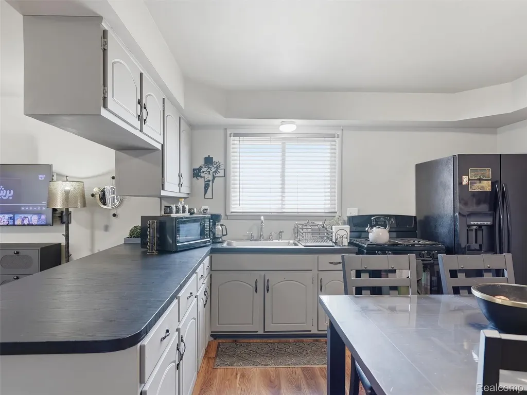 33810 Brookshire Drive Sterling Heights City MI 48312