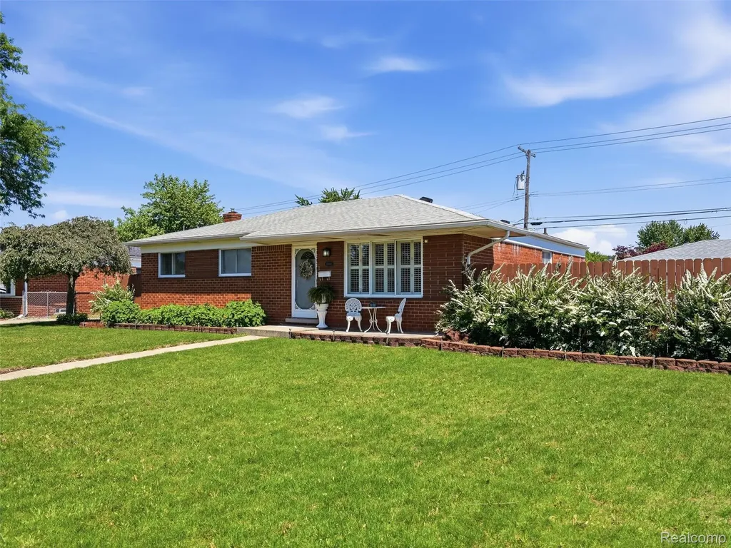 33810 Brookshire Drive Sterling Heights City MI 48312