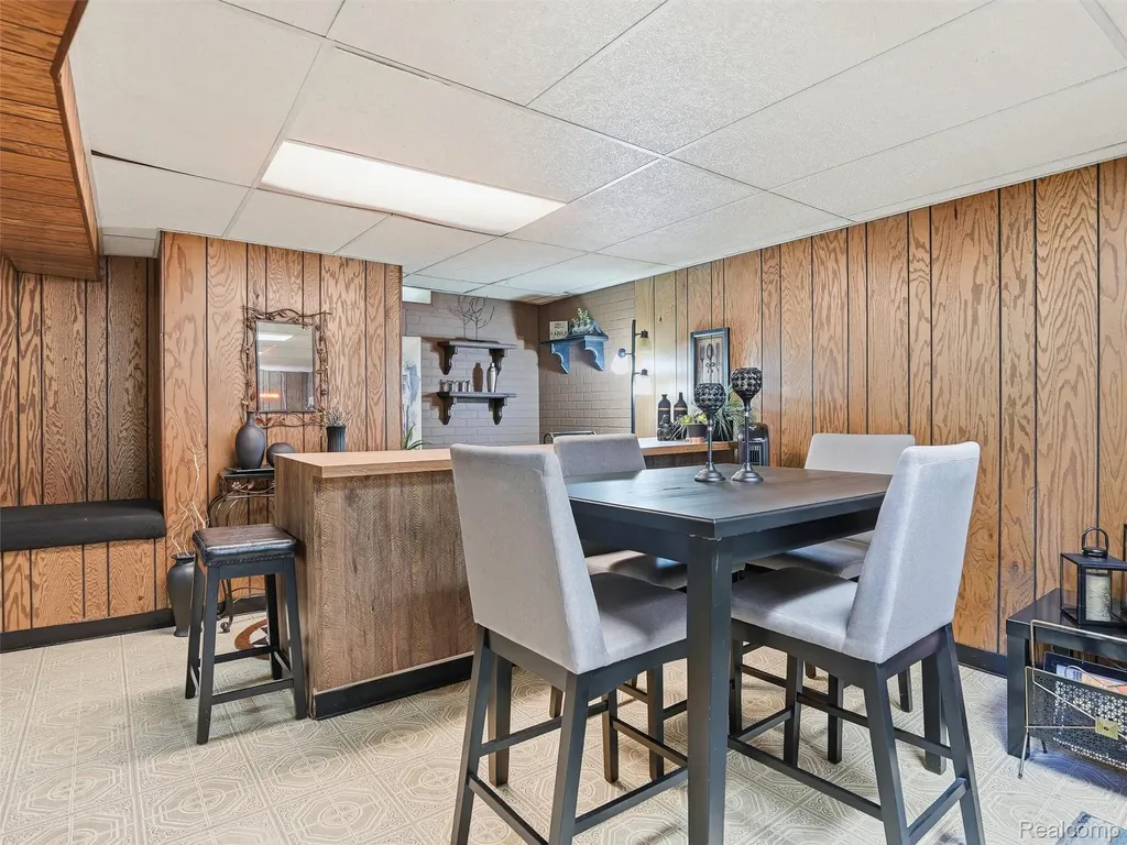33810 Brookshire Drive Sterling Heights City MI 48312