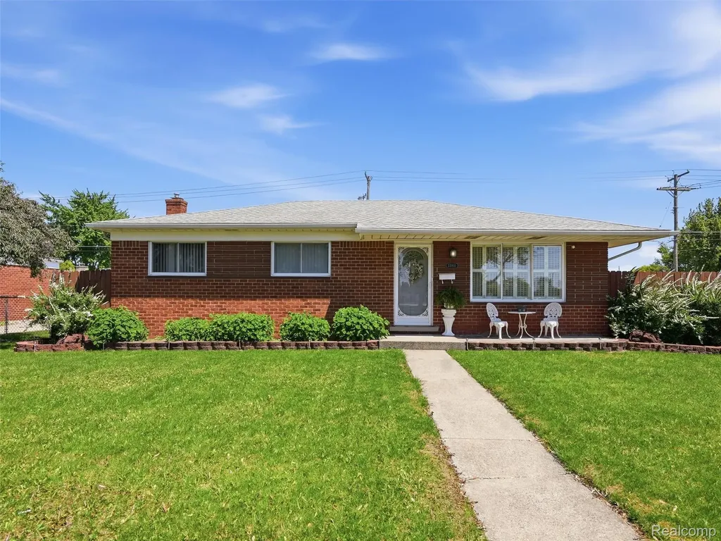 33810 Brookshire Drive Sterling Heights City MI 48312