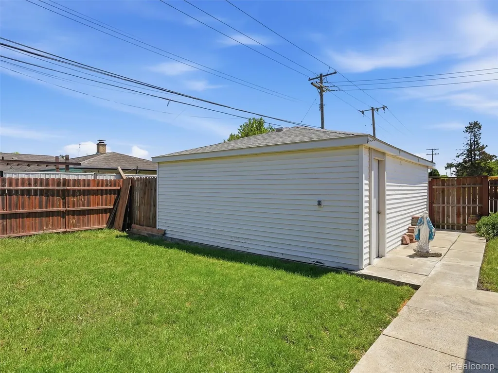 33810 Brookshire Drive Sterling Heights City MI 48312