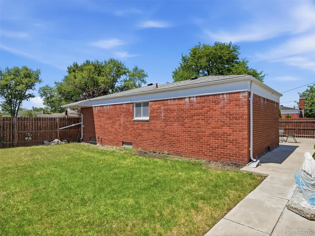 33810 Brookshire Drive Sterling Heights City MI 48312