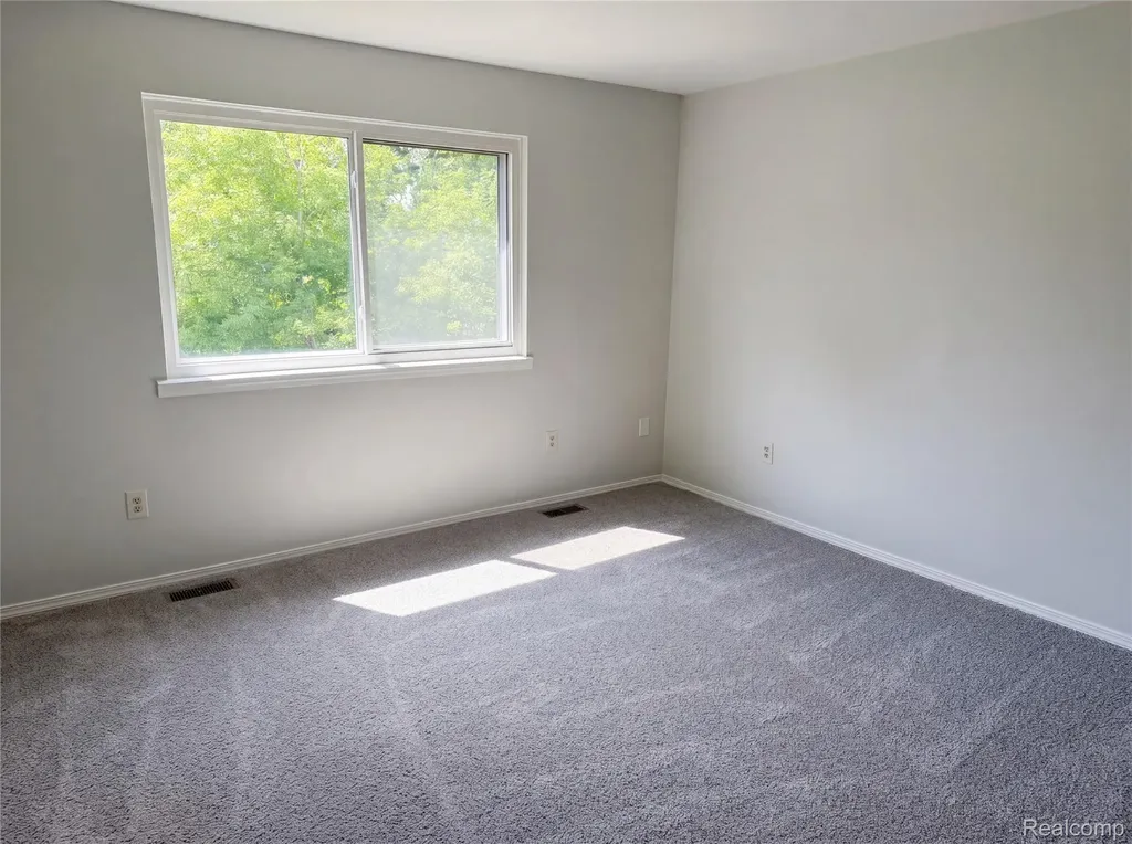 21425 Averhill Street Farmington Hills City MI 48336