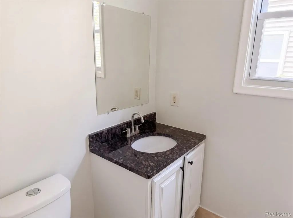 21425 Averhill Street Farmington Hills City MI 48336