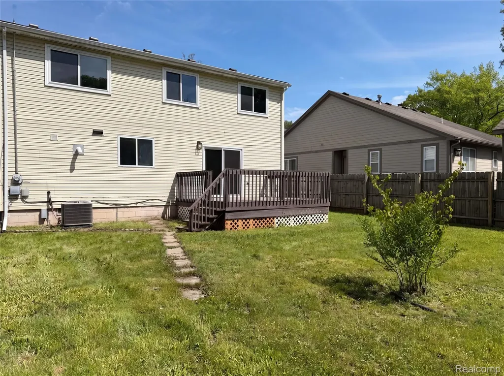 21425 Averhill Street Farmington Hills City MI 48336