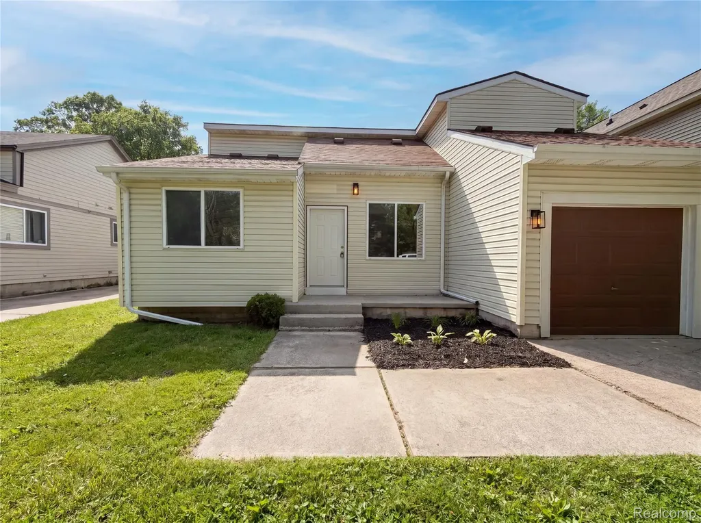 21425 Averhill Street Farmington Hills City MI 48336