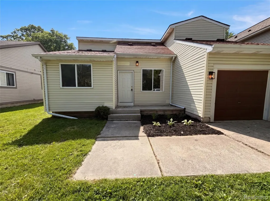 21425 Averhill Street Farmington Hills City MI 48336