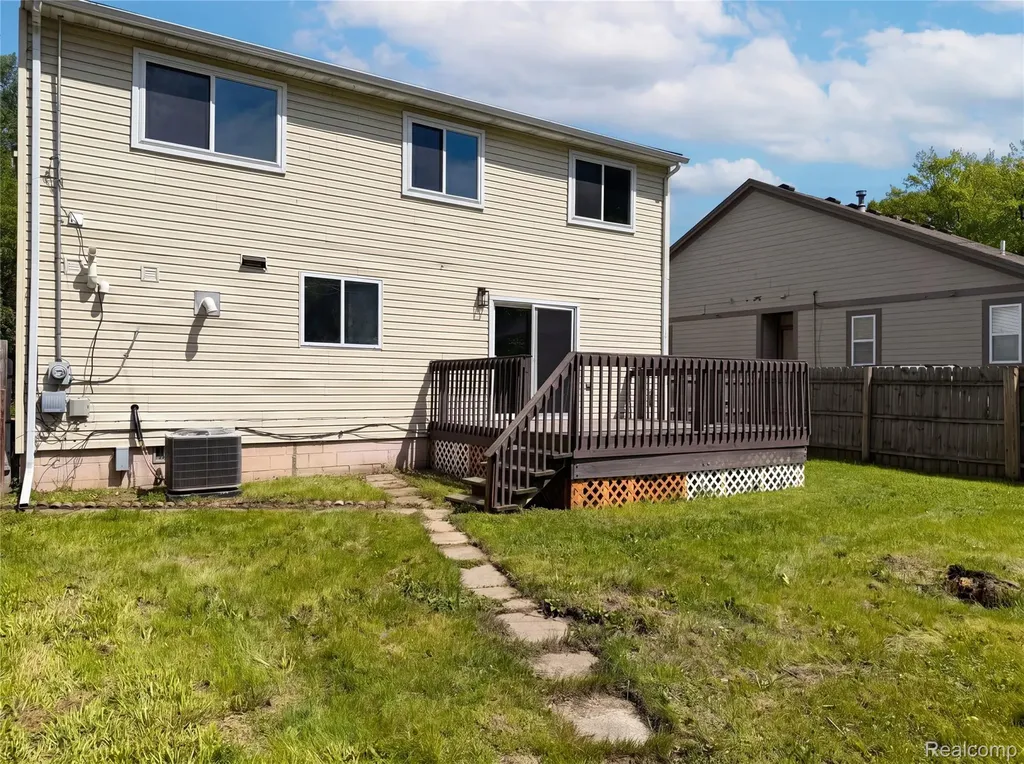 21425 Averhill Street Farmington Hills City MI 48336