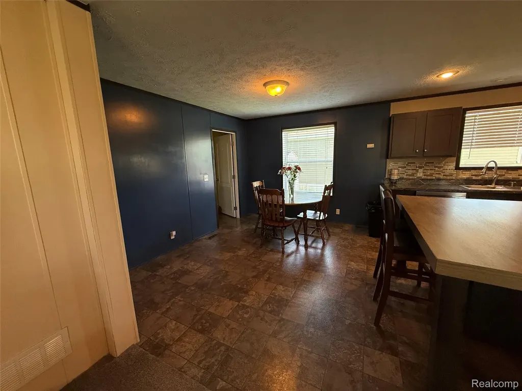 1101 Forest Lane Columbus Township MI 48063